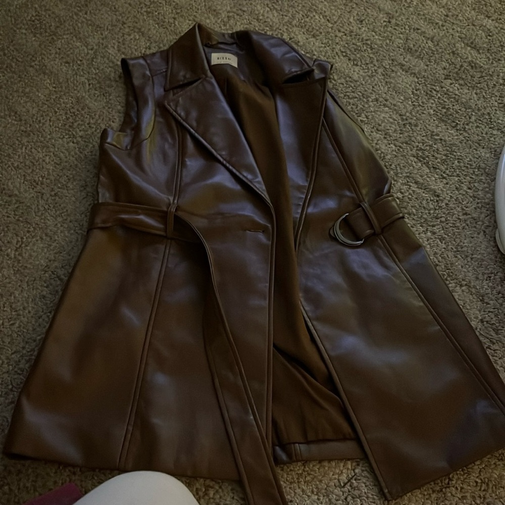 Brown women’s vest size medium- leather